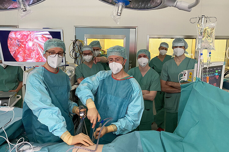 Team der Thoraxchirurgie im Operationssaal 