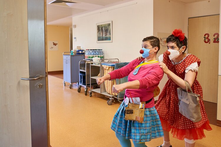 ROTE NASEN Clowns-Visite im Klinikum Westbrandenburg